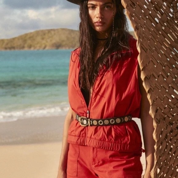 Banana Republic Activewear 7/8 Length Leggings w Vest. 2pc. NWT - Picture 3 of 16